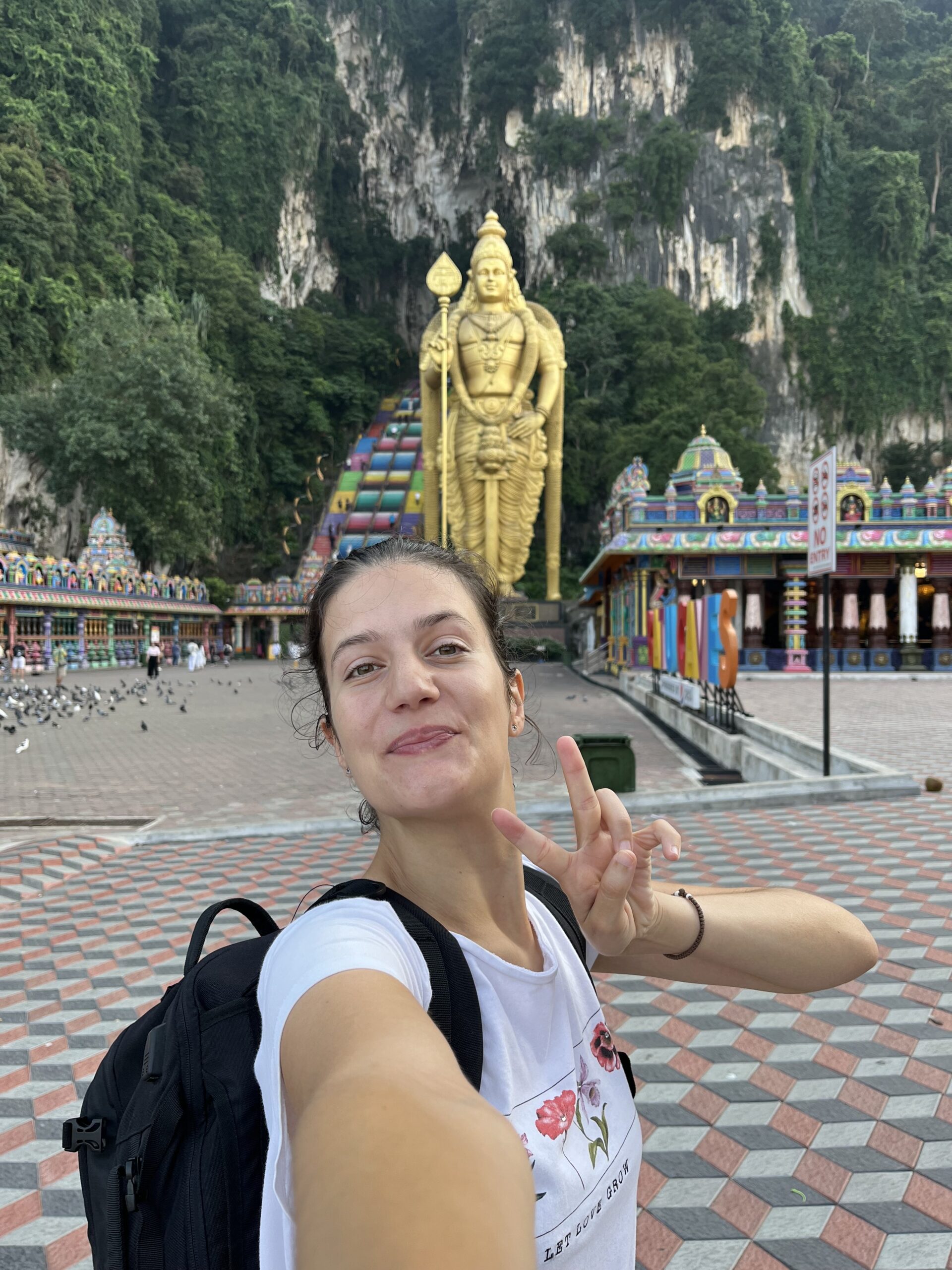 BATU CAVES: IL TEMPIO ARCOBALENO DELLA MALESIA